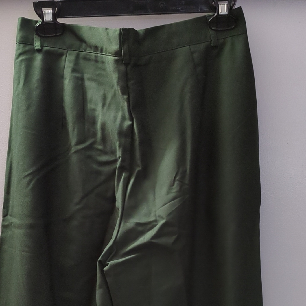 Women's Green High-rise Wide-Leg Pants - Picture 4 of 5